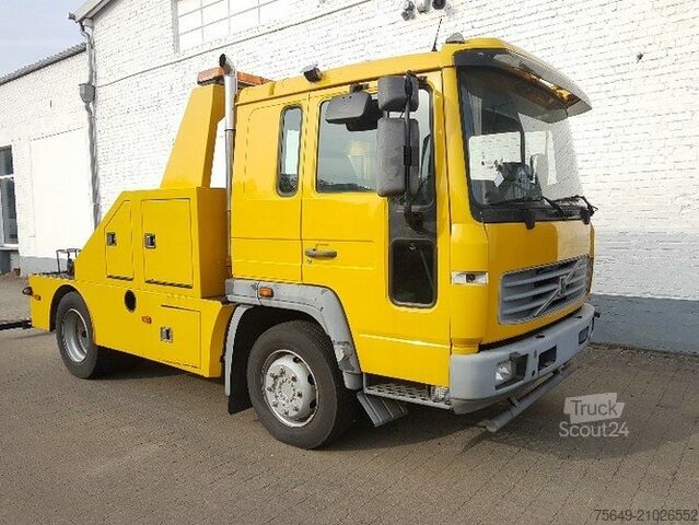 Bestelwagen autodrager Volvo FL 612 L FL 612 L, Abschleppwagen Hubbrille 3 to