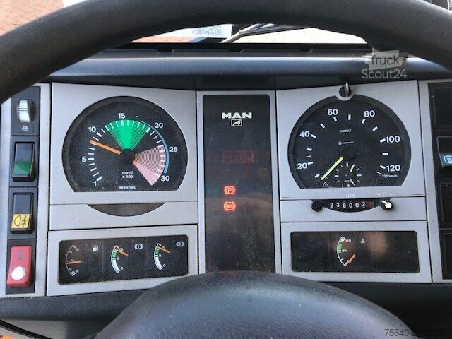 Fourgon pick-up MAN LE 8.185 LC Doka 4x2 BB LE 8.185 LC Doka 4x2 BB, 2x AHK