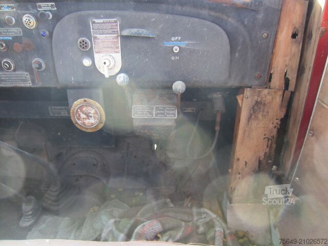 Camion de pompiers Mercedes-Benz -