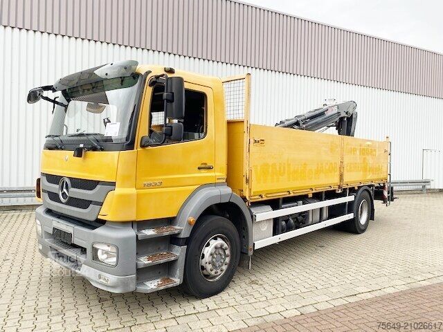 Grue montée sur camion Mercedes-Benz Axor 1833 L 4x2 Axor 1833 L 4x2 mit Heckkran Hiab XS 133 K-2