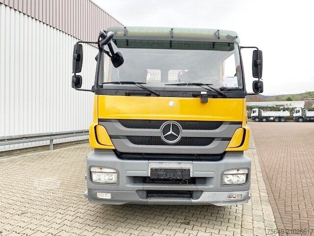 Grue montée sur camion Mercedes-Benz Axor 1833 L 4x2 Axor 1833 L 4x2 mit Heckkran Hiab XS 133 K-2
