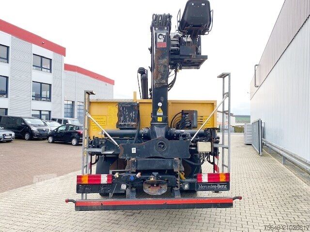 Grue montée sur camion Mercedes-Benz Axor 1833 L 4x2 Axor 1833 L 4x2 mit Heckkran Hiab XS 133 K-2