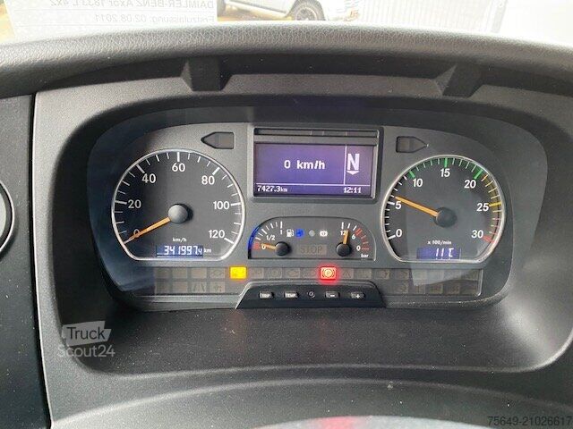 Grue montée sur camion Mercedes-Benz Axor 1833 L 4x2 Axor 1833 L 4x2 mit Heckkran Hiab XS 133 K-2