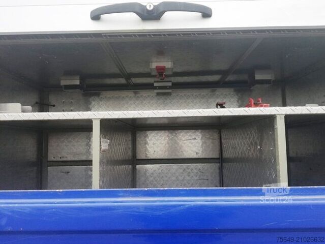 Бортовой грузовик Mercedes-Benz 917 AF 4x4 Doka 917 AF 4x4 Doka