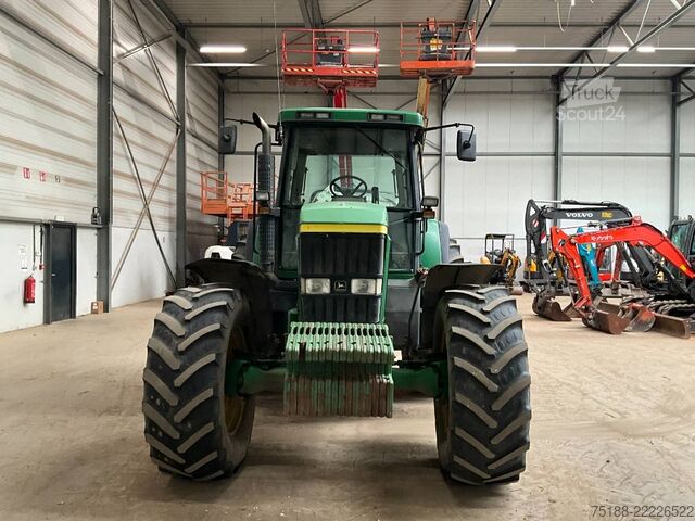 Tracteur John Deere 7810