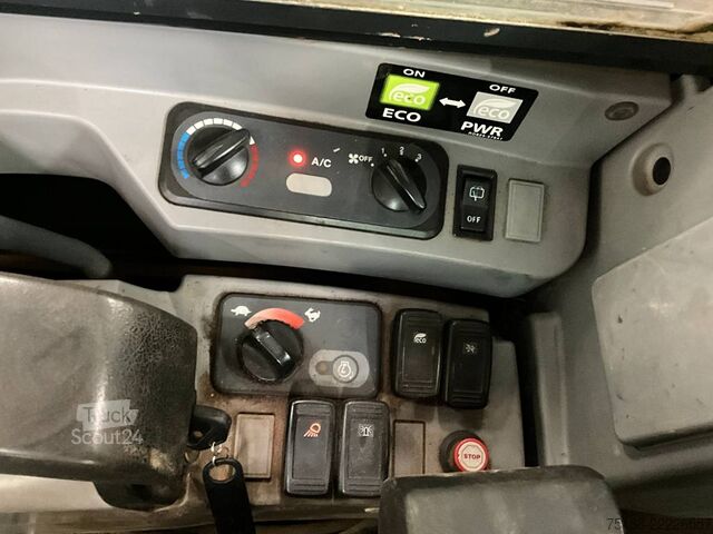 Midi ekskavatör Kubota KX 080-4 A