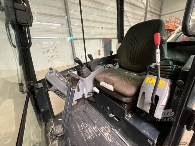 Mini bager Kubota KX 019-4