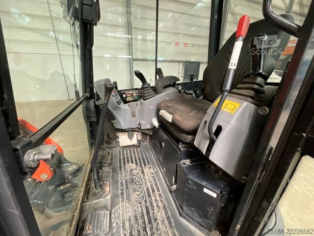 Mini bager Kubota U 27-4