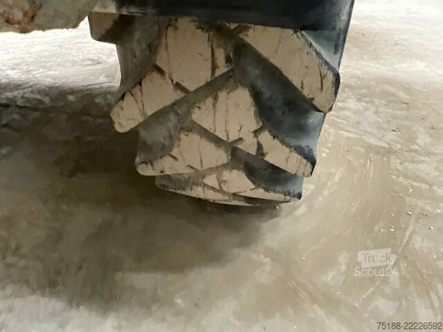 Laster Volvo L 25 F - Z