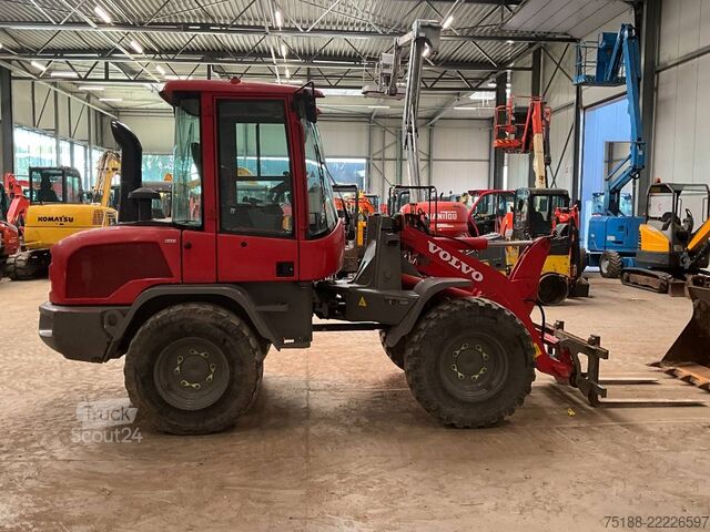 Lader Volvo L 30 G