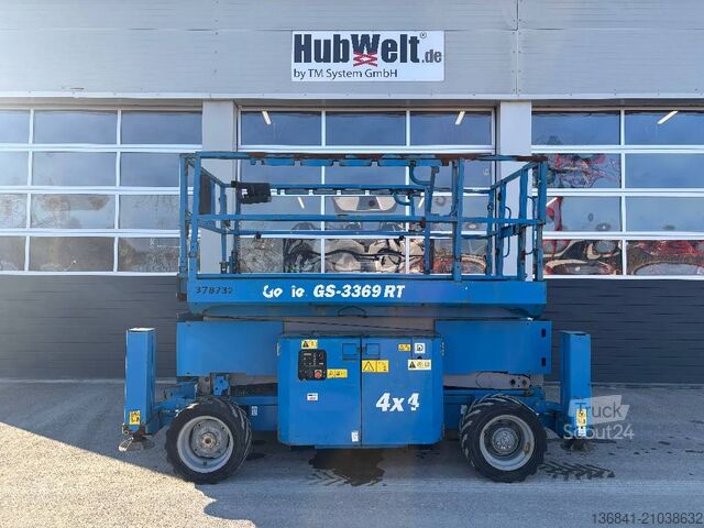 Elevador de tijera Genie GS 3369 RT - 12m Diesel Scherenarbeitsbühne 4x4