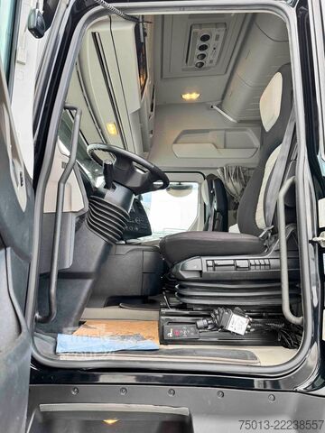 Tracteur routier standard FORD F-MAX 500 in Voll- Ausstattung, MIETEN?