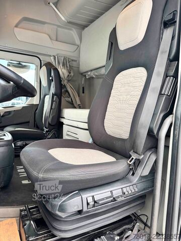 Tracteur routier standard FORD F-MAX 500 in Voll- Ausstattung, MIETEN?