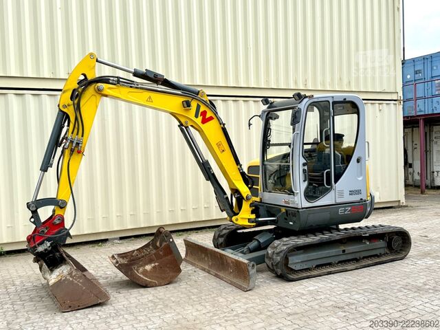 Mini-pelle WACKER EZ53 / 2017 BJ / 1.254 H / MS08