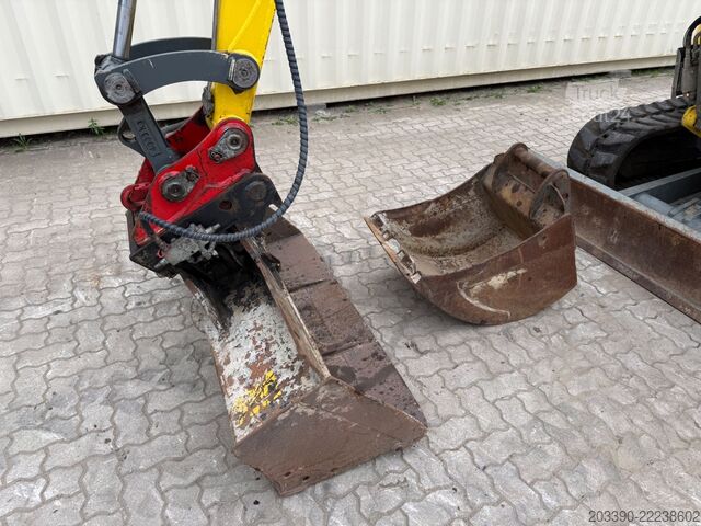 Mini-pelle WACKER EZ53 / 2017 BJ / 1.254 H / MS08