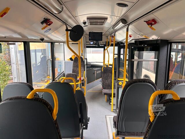 Stadsbuss SOLARIS Urbino 8.9  LE MIDI KLIMA  2,4 m GURTE  NEULACK