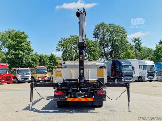Camion-grue MAN TGL 12.210 - HIAB 077 DUO Crane / Grua - Manual...