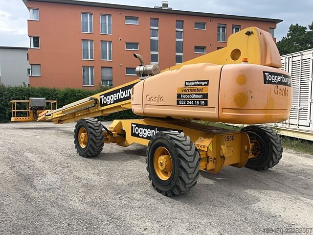 Sollevatore a braccio telescopico Genie S-125 (40m)