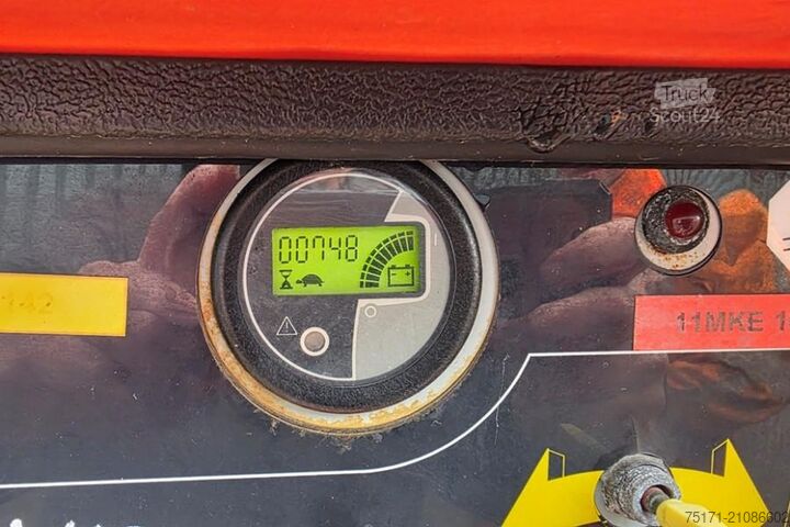 Plataforma de trabajo telescópica articulada JLG E300AJ As-Is, Electric, 11m Working Height, 6.77m,