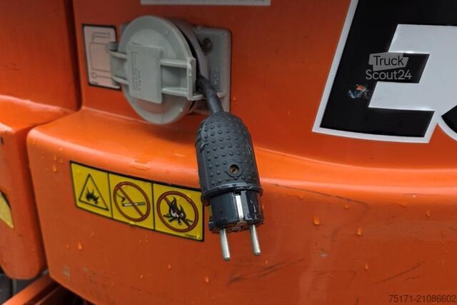 Leddelt teleskopisk arbejdsplatform JLG E300AJ As-Is, Electric, 11m Working Height, 6.77m,