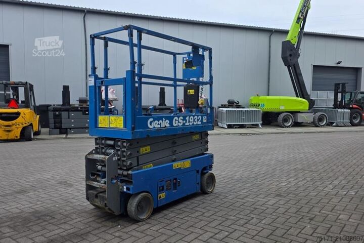 Šķēres lifts Genie GS1932 Electric, Working Height 7.8 m, 227kg Capac