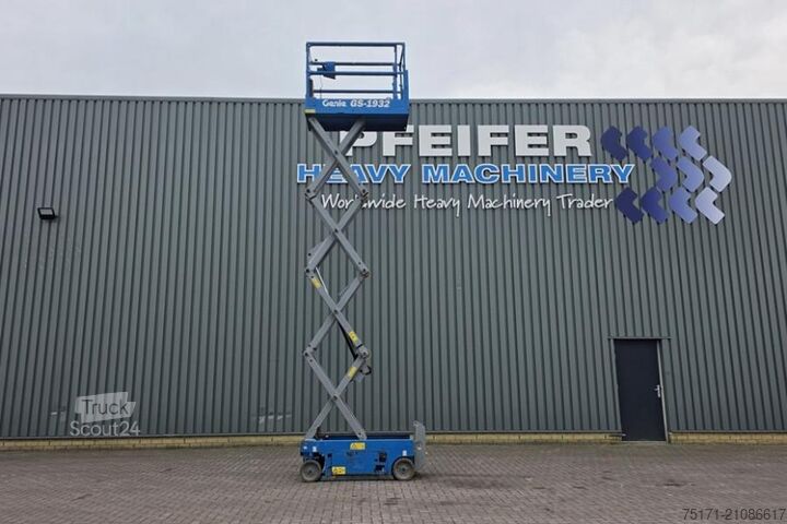Šķēres lifts Genie GS1932 Electric, Working Height 7.8 m, 227kg Capac