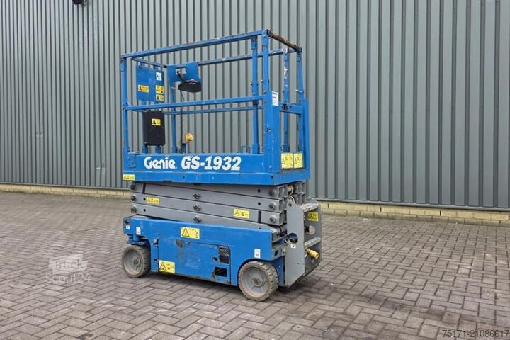 Šķēres lifts Genie GS1932 Electric, Working Height 7.8 m, 227kg Capac