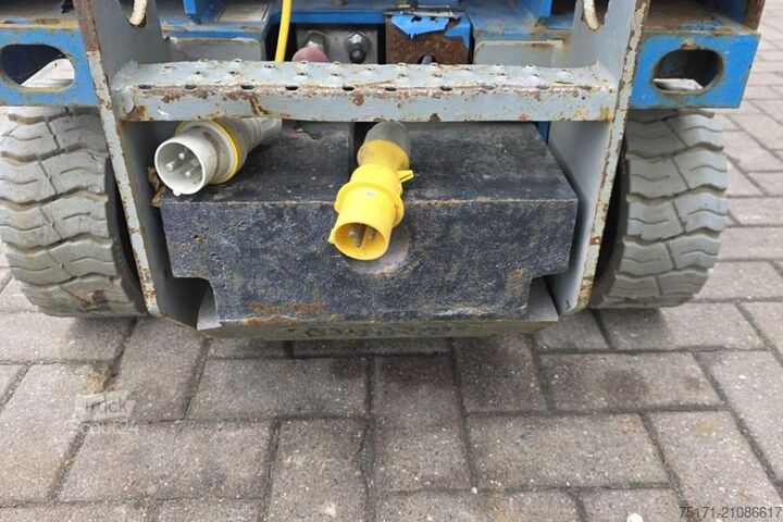 Šķēres lifts Genie GS1932 Electric, Working Height 7.8 m, 227kg Capac