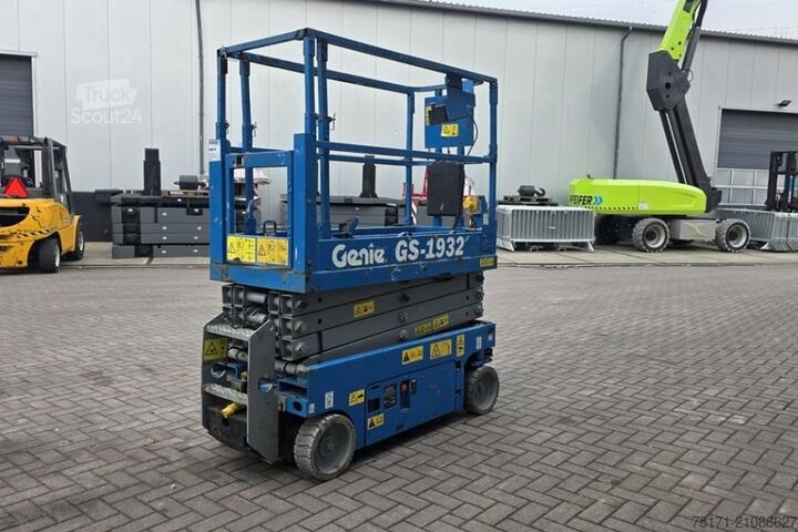 Šķēres lifts Genie GS1932 Electric, Working Height 7.8 m, 227kg Capac