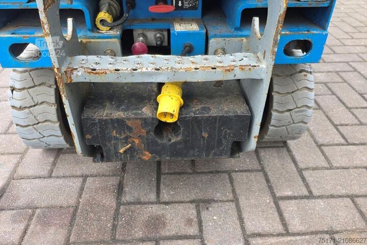 Šķēres lifts Genie GS1932 Electric, Working Height 7.8 m, 227kg Capac