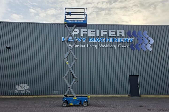 Šķēres lifts Genie GS1932 Electric, Working Height 7.8 m, 227kg Capac