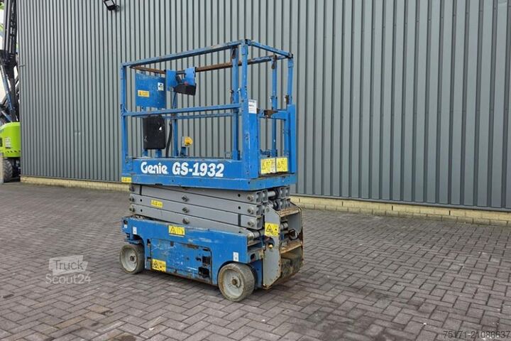 Šķēres lifts Genie GS1932 Electric, Working Height 7.8 m, 227kg Capac