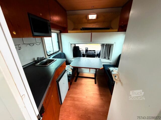 Dyretransportbil MAN 10220 5  Pferde Wohnung /Dusche