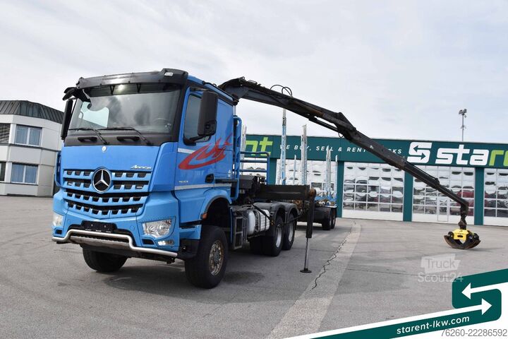 Timberbil MERCEDES-BENZ Arocs 3653 6x6 Penz Holz kran + Ressenig