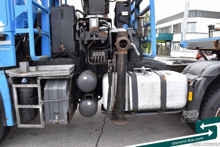 Timberbil MERCEDES-BENZ Arocs 3653 6x6 Penz Holz kran + Ressenig