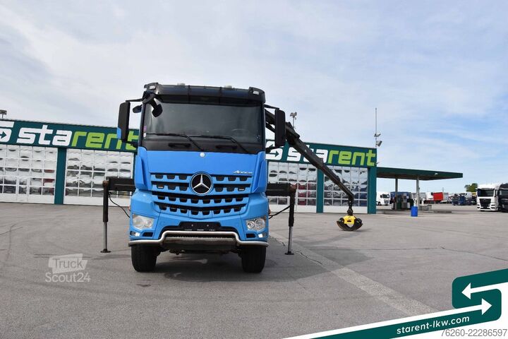 Tractora standard MERCEDES-BENZ Arocs 3653 6x6 Penz Holz kran + Ressenig