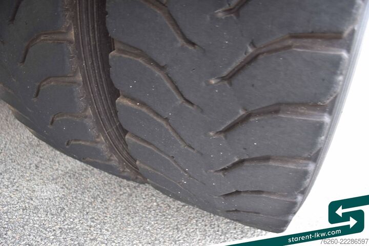 Tractora standard MERCEDES-BENZ Arocs 3653 6x6 Penz Holz kran + Ressenig