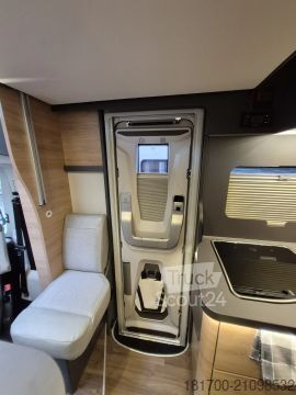 Напівінтегрований кемпер Knaus L!VE WAVE 650 MEG Black Selection *TraumMobil*Autark e*