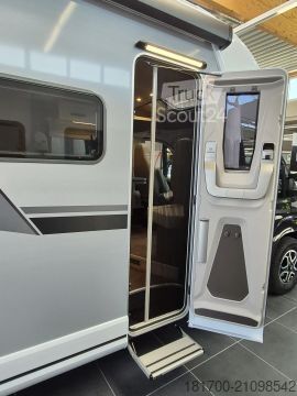 Ημιενσωματωμένο αυτοκινούμενο τροχόσπιτο Knaus L!VE WAVE 650 MEG Black Selection *TraumMobil*Autark e*