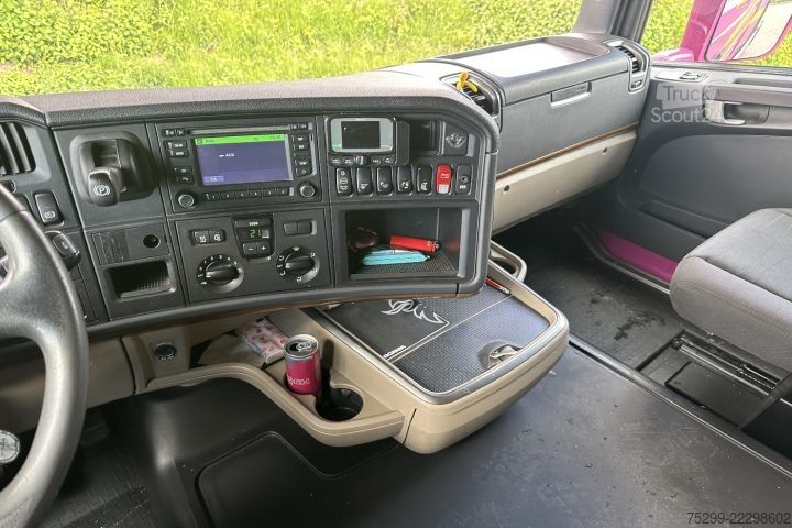 Standardní tahač Scania R560 4x2 Retarder / Swiss-Vehicle