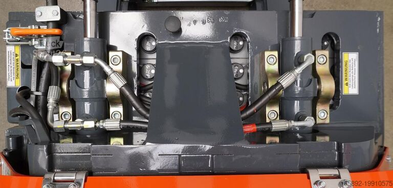 ручной штабелер Combilift CS1250