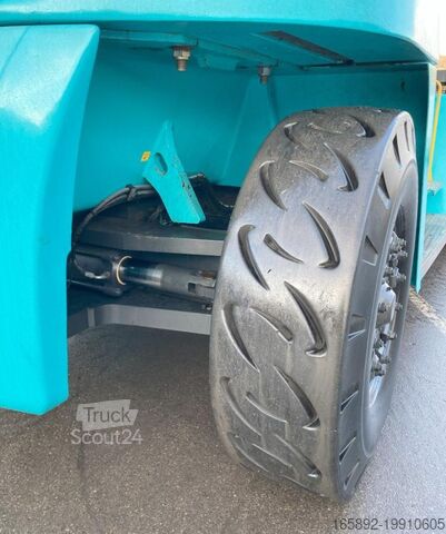 Chariot élévateur KONECRANES SMV33-1200C