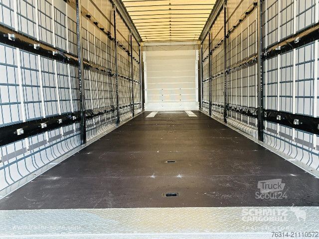 Semi-remorque bâchée Schmitz Cargobull Curtainsider Mega Getränke