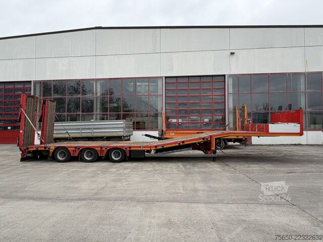 Низкорамный полуприцеп Kässbohrer LB3E  3 Achs Satteltieflader, komplett überfahrbar