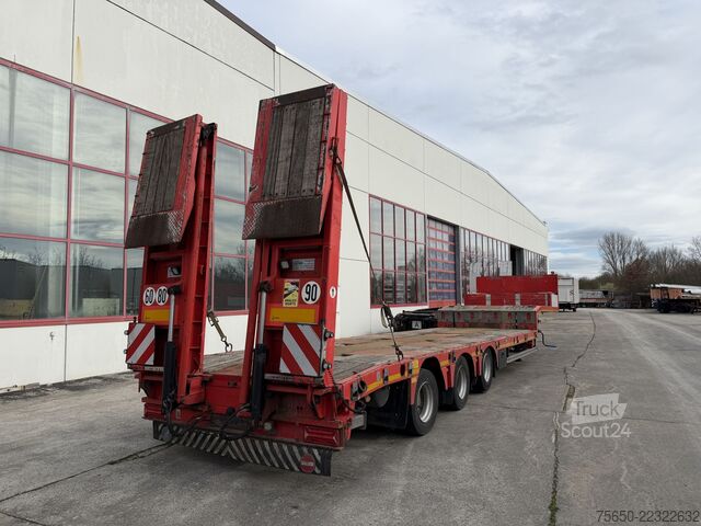 Низкорамный полуприцеп Kässbohrer LB3E  3 Achs Satteltieflader, komplett überfahrbar