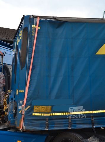 Auflieger mit Pritsche & Plane KRONE SD Mega Edscha / Unfall