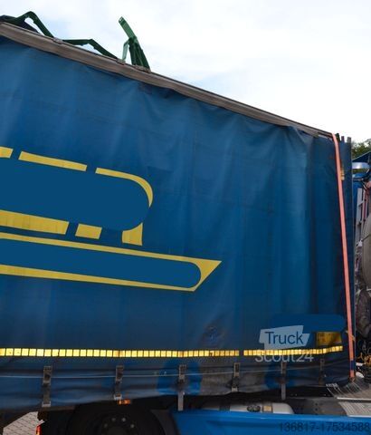 Auflieger mit Pritsche & Plane KRONE SD Mega Edscha / Unfall
