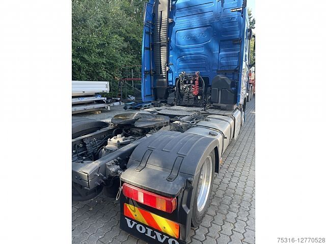 Standardna traktorska enota Volvo FH 500