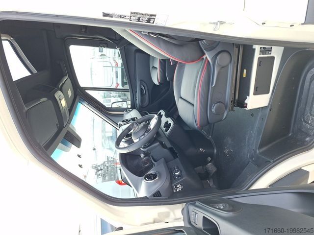 Camper van BÜRSTNER Habiton HM 6.0 Leather, Markise, Panorama