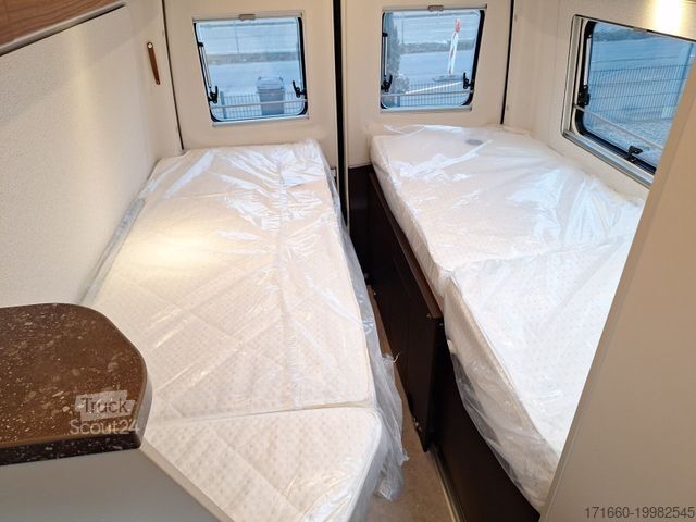 Camper van BÜRSTNER Habiton HM 6.0 Leather, Markise, Panorama